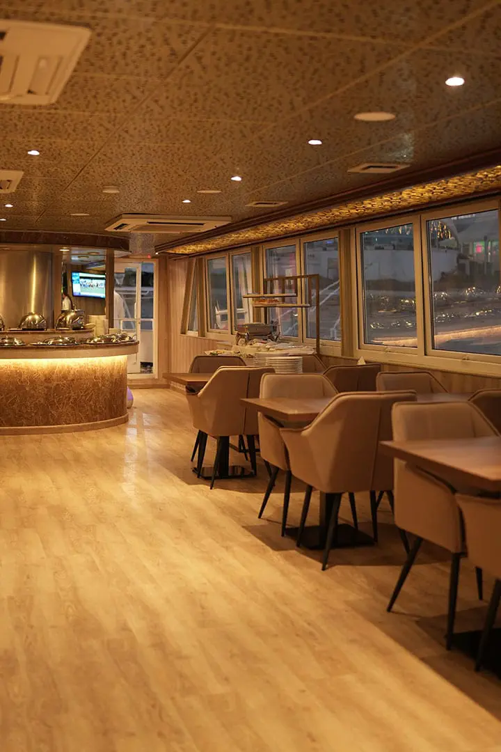 Abu Dhabi Dinner Cruise